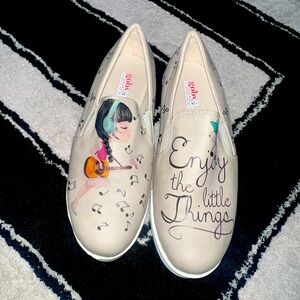 Women’s Goby Shoes - size 39/8.5